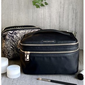 Kiki Beauty Bag i slidstærkt nylon